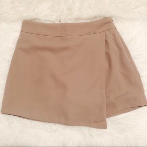 🚫 SOLD🚫 Taupe skort